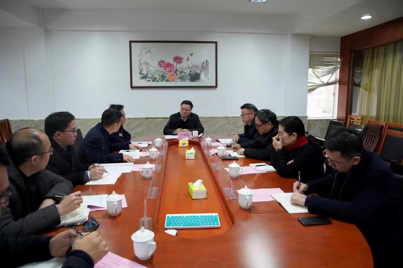 石佑启书记带队到太阳城检查指导工作